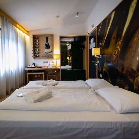 Boutique Exclusive B&B Τρέντο Εξωτερικό φωτογραφία